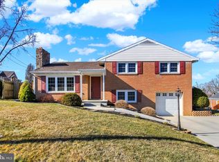 106 Hirtland Ave, Hanover, PA 17331