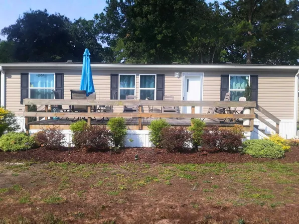 1617 Crystal Lake Dr., Myrtle Beach, SC 29575
