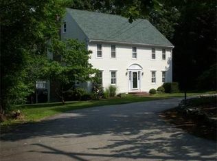 495 Blackstone St, Uxbridge, MA 01569