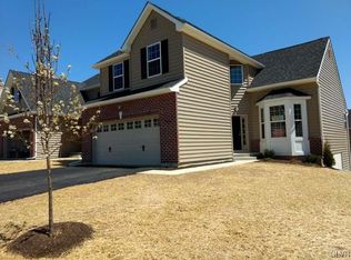 9663 Crescent Lane Upper, Breinigsville, PA 18031
