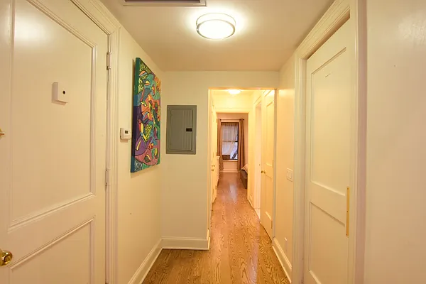 Rented by Compass | media 10