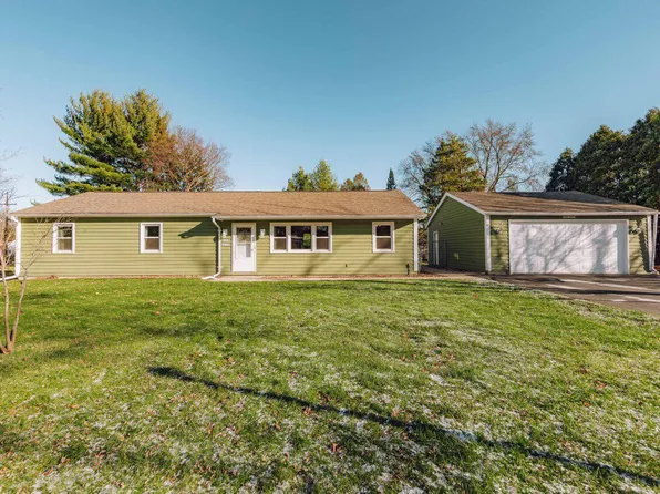 W146S6974 Catalina DRIVE, Muskego, WI 53150