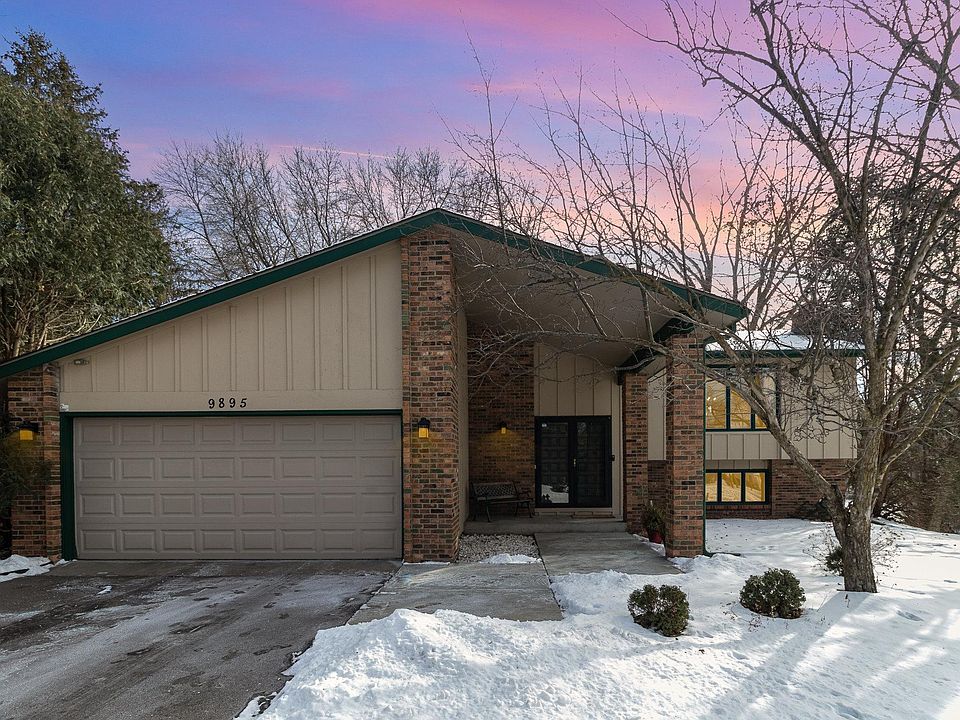1st image of 9895 Buckingham Dr