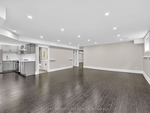 4th image of 38 York Rd