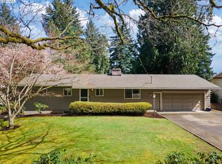 8850 SW Edgewood St, Portland, OR 97223