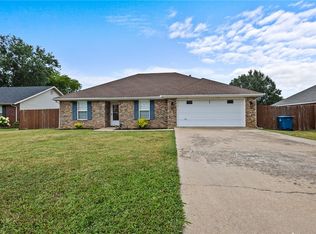 2285 Hayden Rd, Pea Ridge, AR 72751