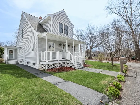 4 Grace St, North Chelmsford, MA 01863