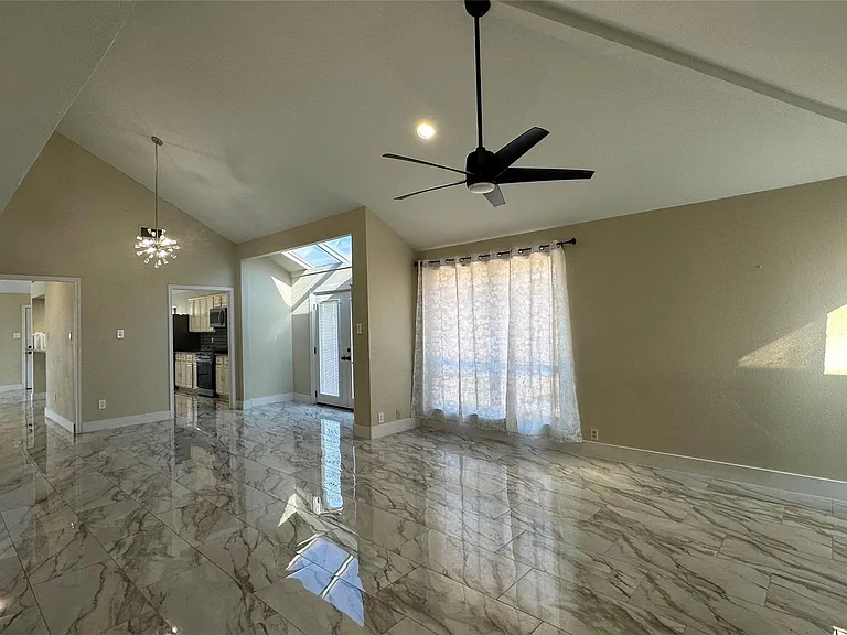3925 Capricorn Ct — Photo 24