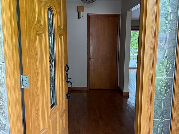 2nd image of 54 Castleton Ct