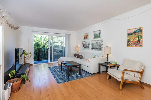 1541 Oxford Street Photo 1