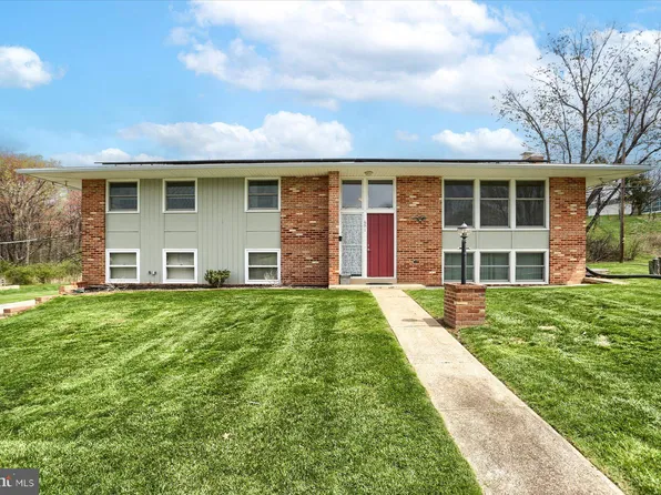 601 Hastings Dr, Harrisburg, PA 17109