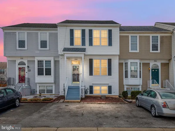 308 Wren Ct, Newark, DE 19702