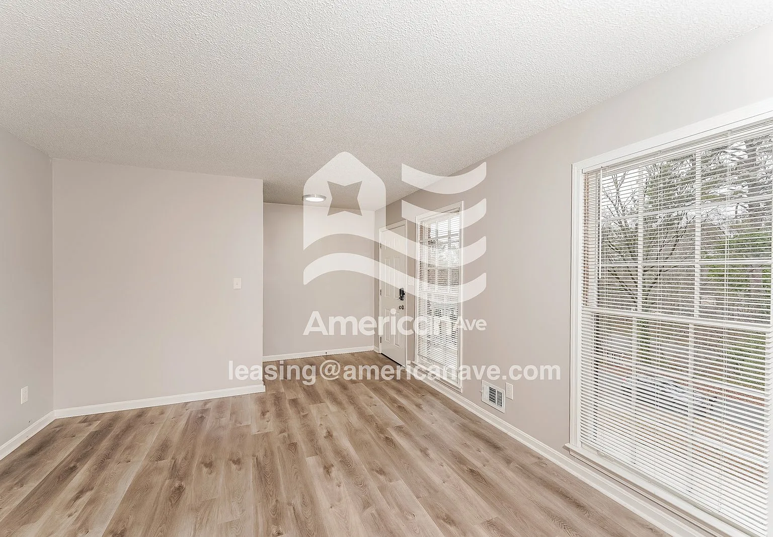 3 bed, 2.0 bath, 1398 sqft, $1,475 — Photo 4
