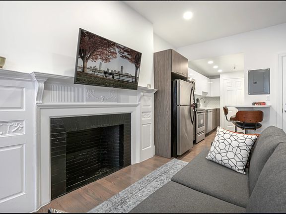 2nd image of 521 Beacon St #7