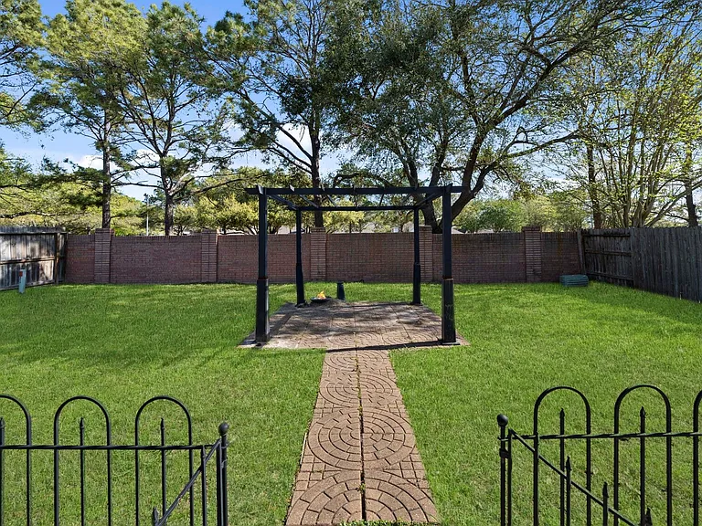 5615 Brigstone Park Dr — Photo 41
