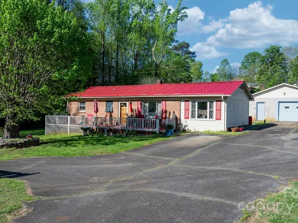 5467 Erma Lail Ln, Granite Falls, NC 28630