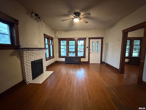 4th image of 701 Follis Ave
