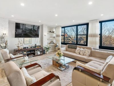 1010 166th St APT 7D, Whitestone, NY, 11357