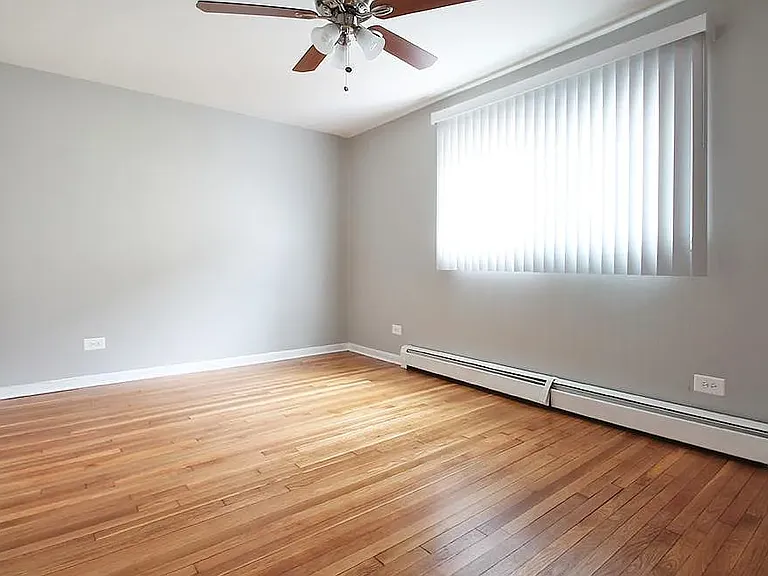 923 Garfield St — Photo 2