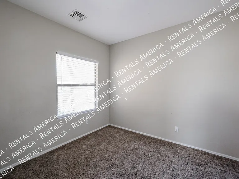 16926 W Nottingham Way — Photo 9