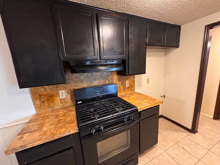 8509 S Drexel Pl — Photo 8