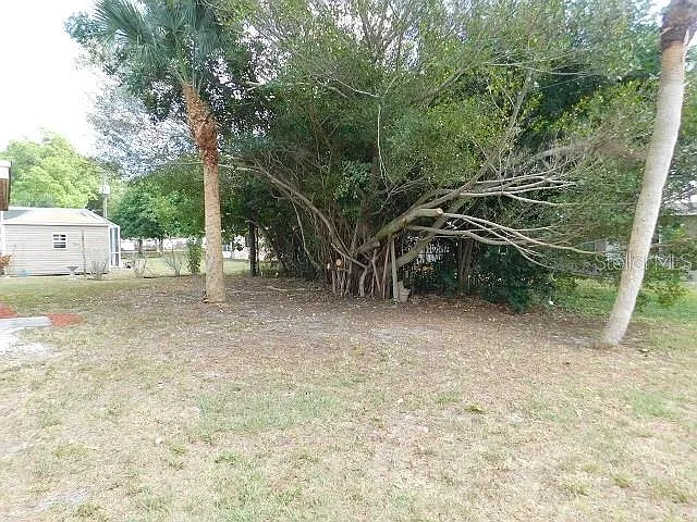 612 Shamrock Blvd — Photo 18