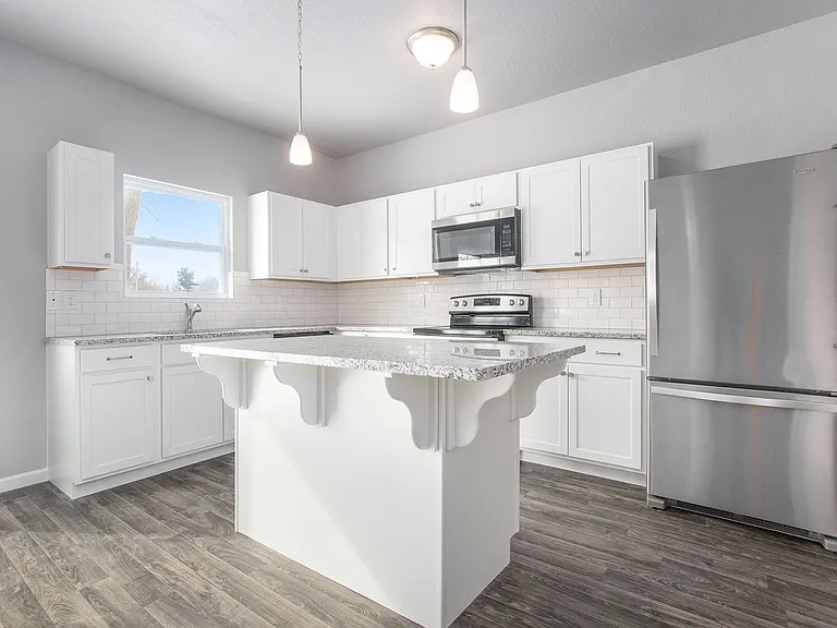 3193 Belgian Dr — Photo 2