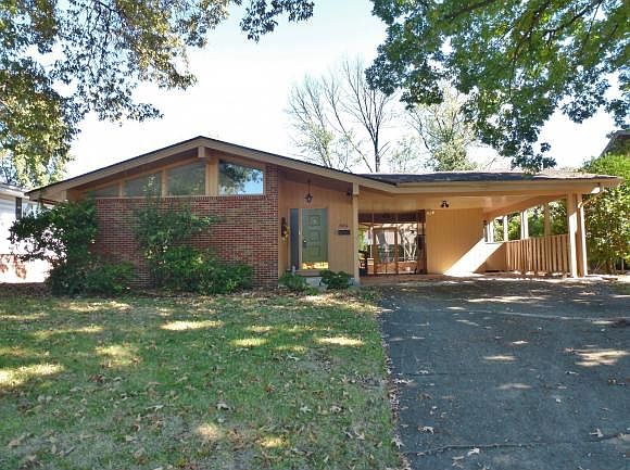 1st image of 1824 Hermitage Dr