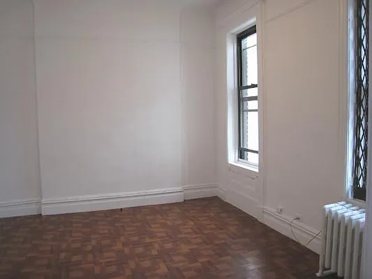 Rented by Manhattan Best Realty, Inc. | media 26