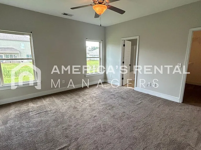 229 Union Station Dr — Photo 9