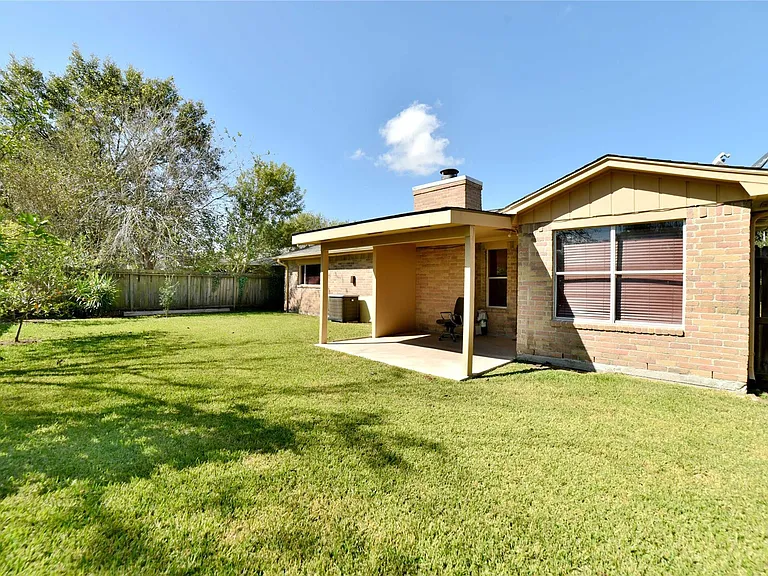 470 Buoy Rd — Photo 17