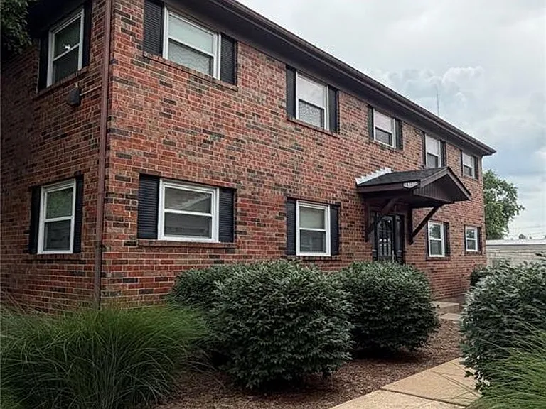 6727 Colony Acres Dr — Photo 1