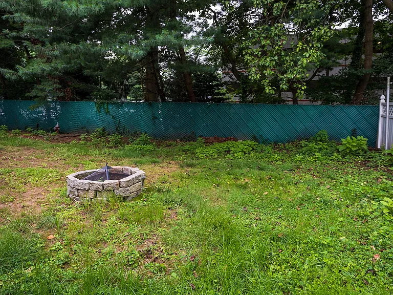 16 Broad Ave — Photo 18