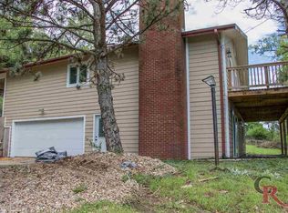 5217 Terra Heights Dr, Manhattan, KS 66503