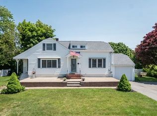 14 Meadowbrook Rd, Methuen, MA 01844