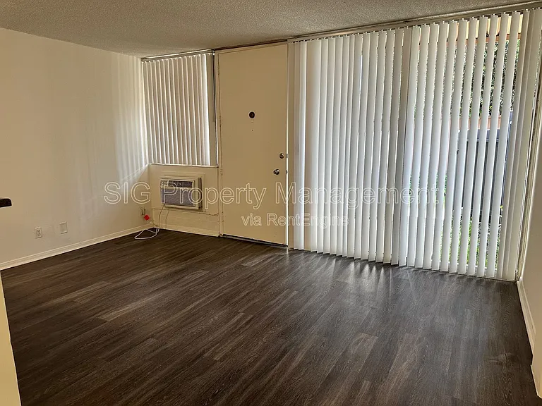 Oakland Summit — Photo 12