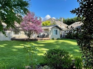 4641 89th Ave SE #2, Mercer Island, WA 98040