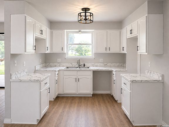 4th image of 302 BOOSTER ST