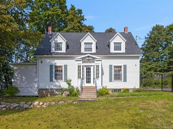 30 Kingshurst Ln, Rothesay, NB E2H 1T4