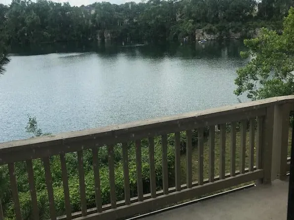 1395 Lake Shore Dr #122, Columbus, OH 43204