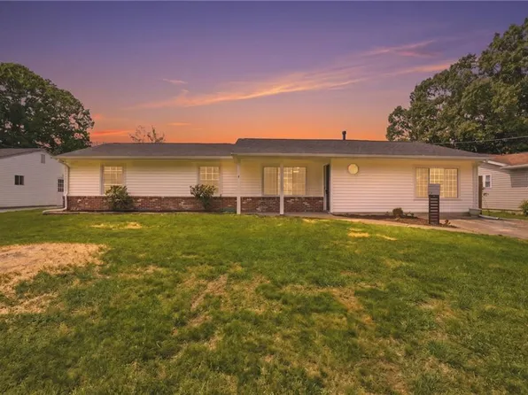 409 Lineberry Rd, Virginia Beach, VA 23452