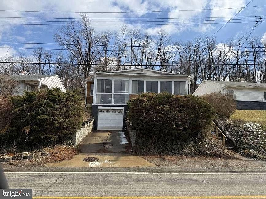 1st image of 327 Foster Rd