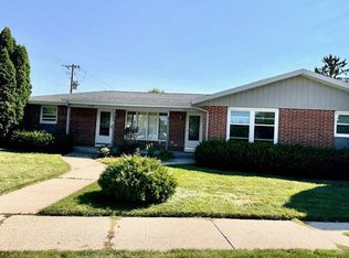 2519 N Taylor Dr, Sheboygan, WI 53083
