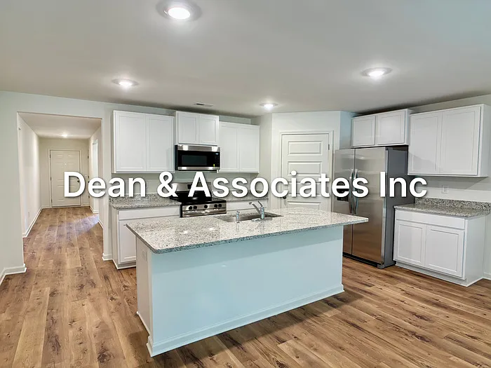 4 bed, 2.0 bath, 1774 sqft, $1,950 — Photo 3