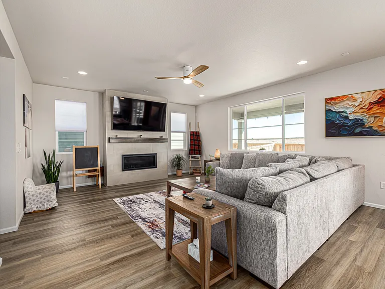 9096 Uravan Ct — Photo 18