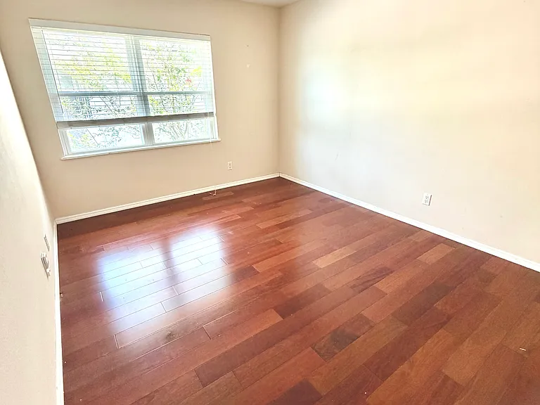 695 A1a N #133 — Photo 21
