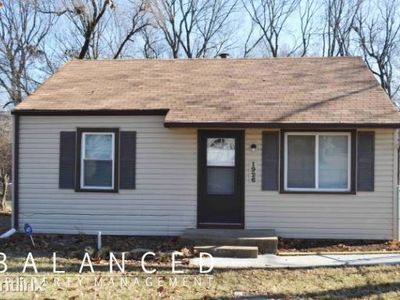 1926 SE Michigan Ave, Topeka, KS, 66607