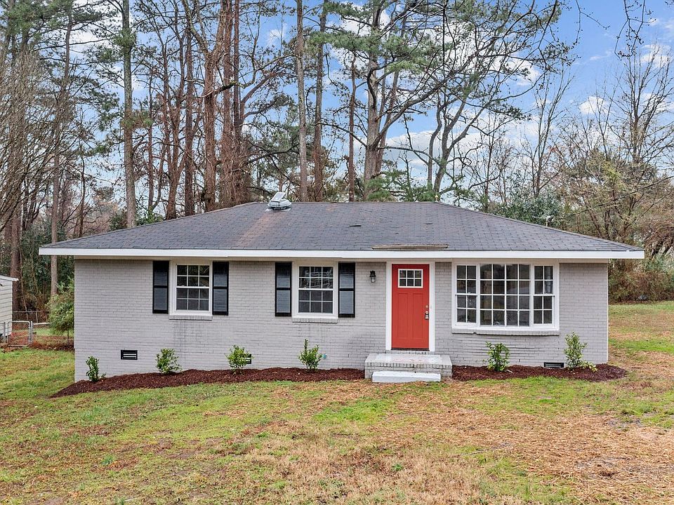 1st image of 102 Southwood Cir