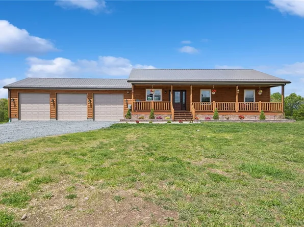 394 Mountain View Rd, New Florence, PA 15944