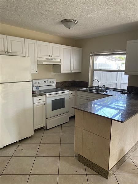 1st image of 3006 NW 4th Ave APT 4
